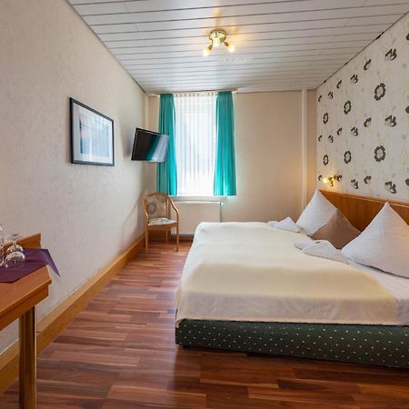 Landhotel Zum Niestetal מראה חיצוני תמונה