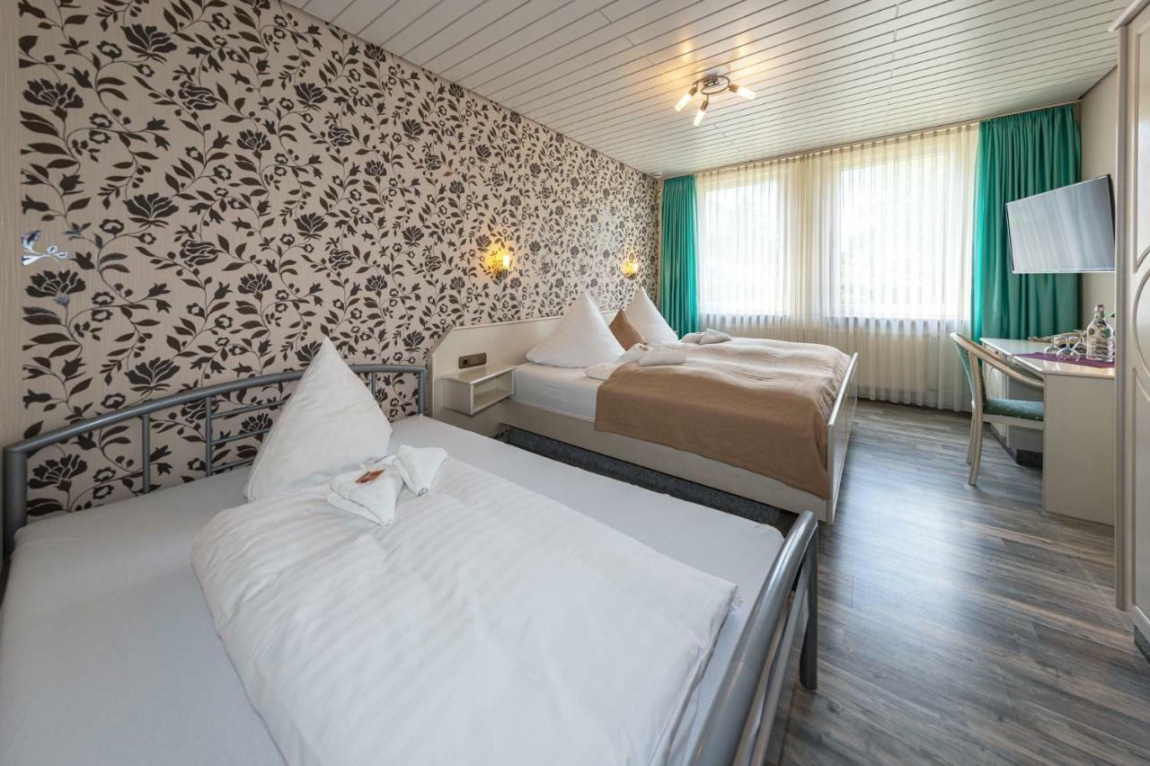 Landhotel Zum Niestetal מראה חיצוני תמונה